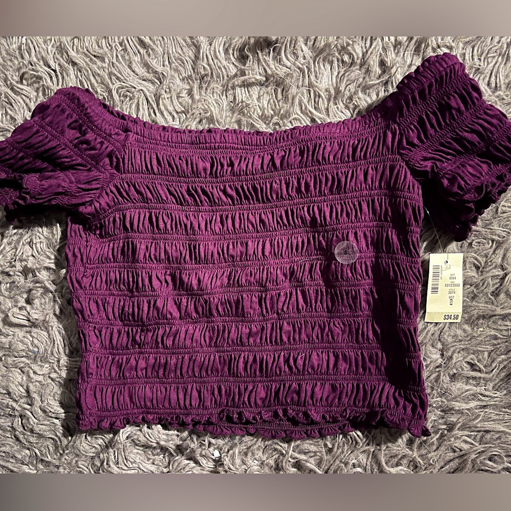 Off the shoulders crop top